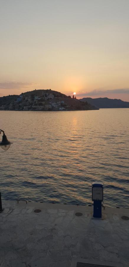 Villas Danezis - New Marina , Symi Extérieur photo